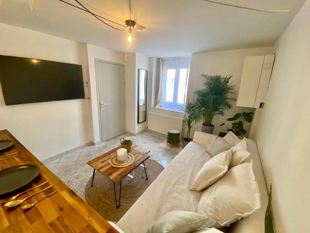 La Cascade verte /Appartement /jardin /parking Braux  Extérieur photo