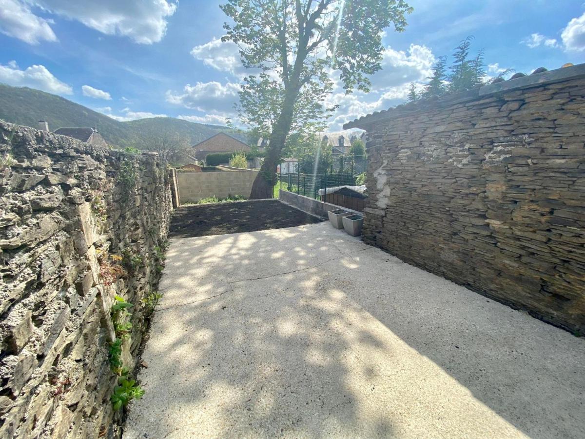 La Cascade verte /Appartement /jardin /parking Braux  Extérieur photo